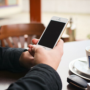 Nauka w podróży: Jak podróżowanie wzbogaca nasze horyzonty i wiedzę